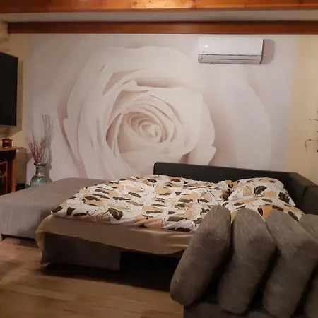In 36212 Апартаменты Балатондьёрёк